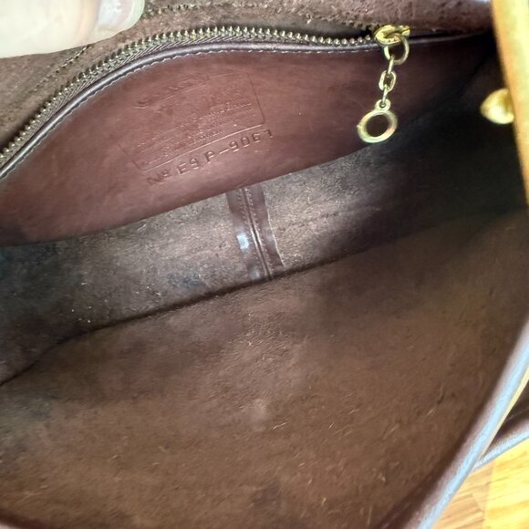 Vintage Mahogany Rambler's Legacy - Picture 8 of 15